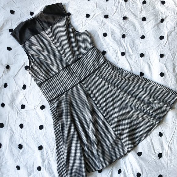 10 Crosby Derek Lam Black and White Mini Dress - Picture 6 of 7